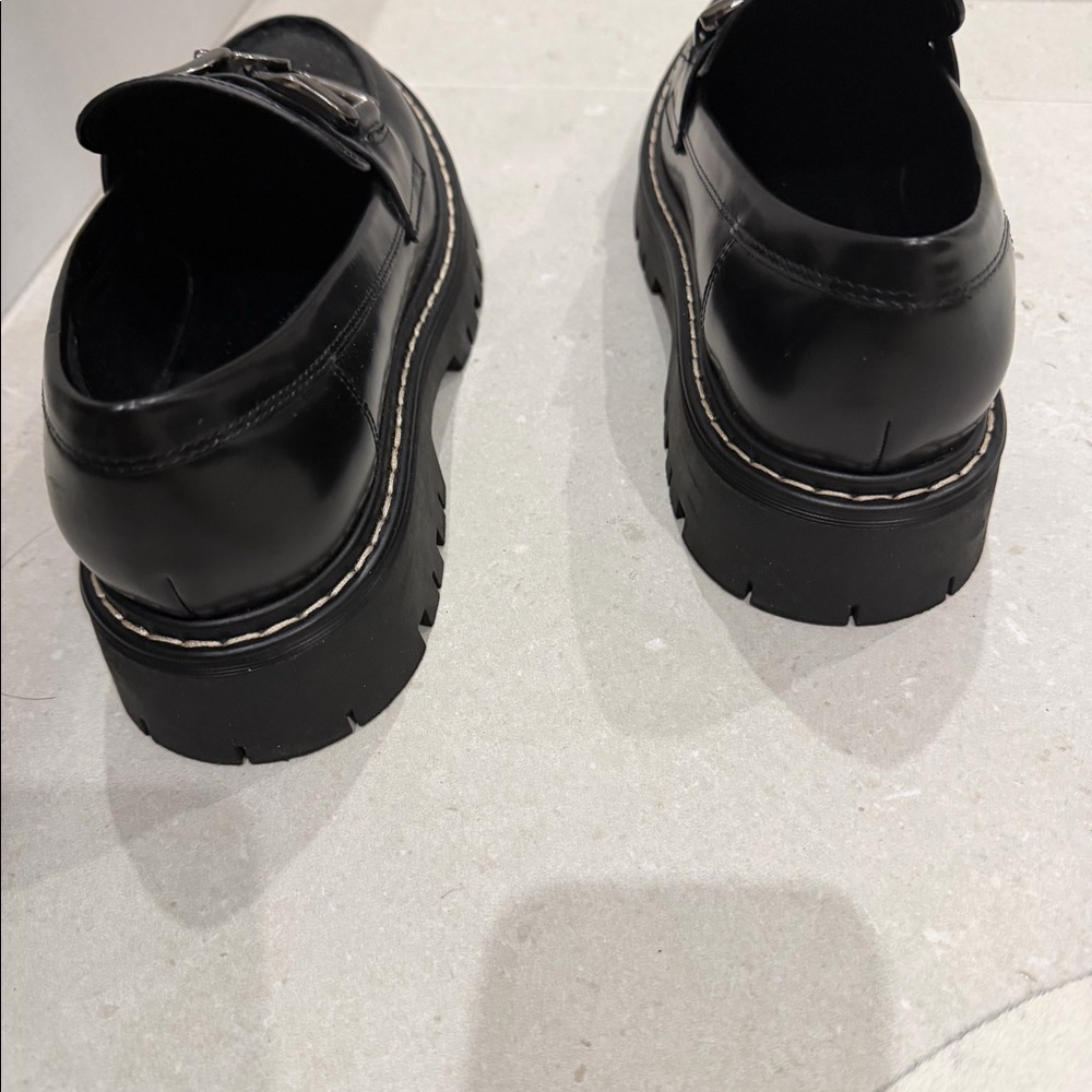 Marc Fisher black loafer size 7 - Picture 6 of 7